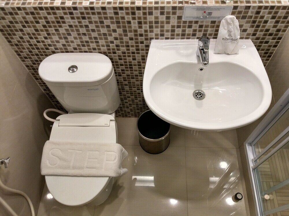 All Nite And Day Hotel Alam Sutera Serpong Exteriör bild